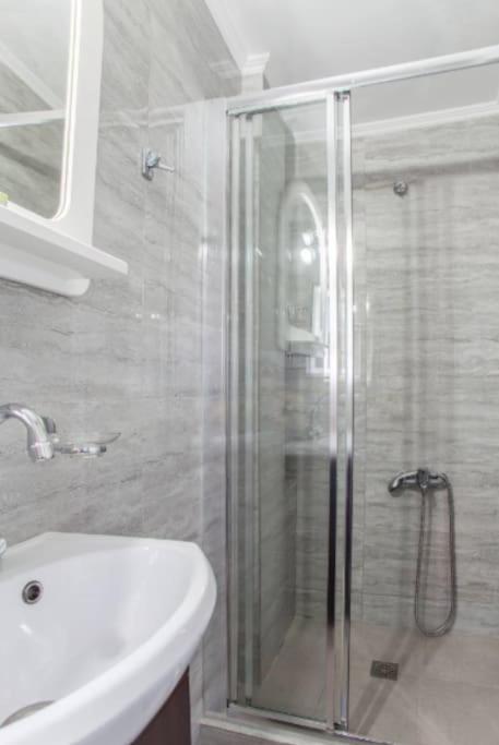 Newly Reconstructed Flat 107Sqm! Leilighet Khania Eksteriør bilde