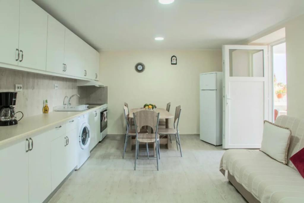 Newly Reconstructed Flat 107Sqm! Leilighet Khania Eksteriør bilde
